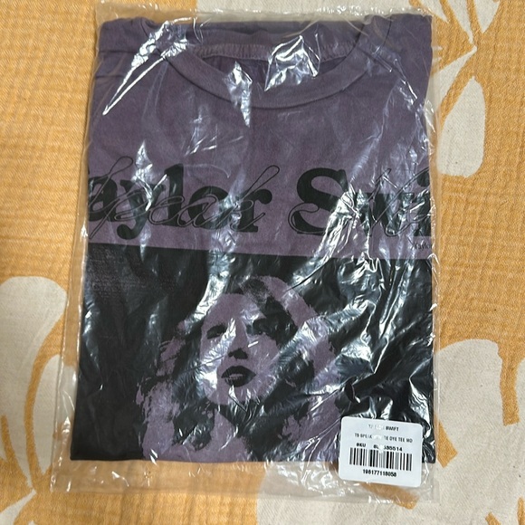 SPEAK NOW (TAYLOR'S VERSION) TRACKLIST PURPLE TIE DYE T-SHIRT - Picture 4 of 5